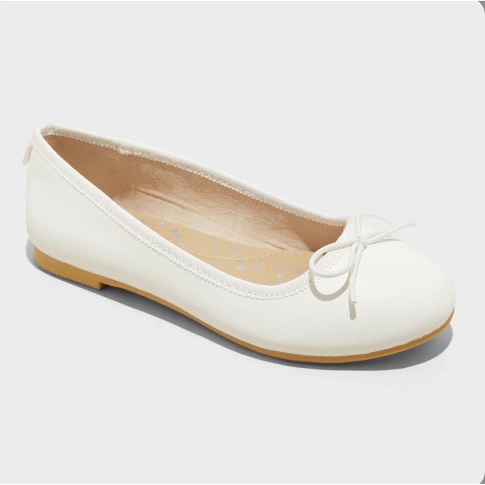 Cat & Jack Girls White Ballet Flats Size 2 Slip On Dress Shoes NWT
